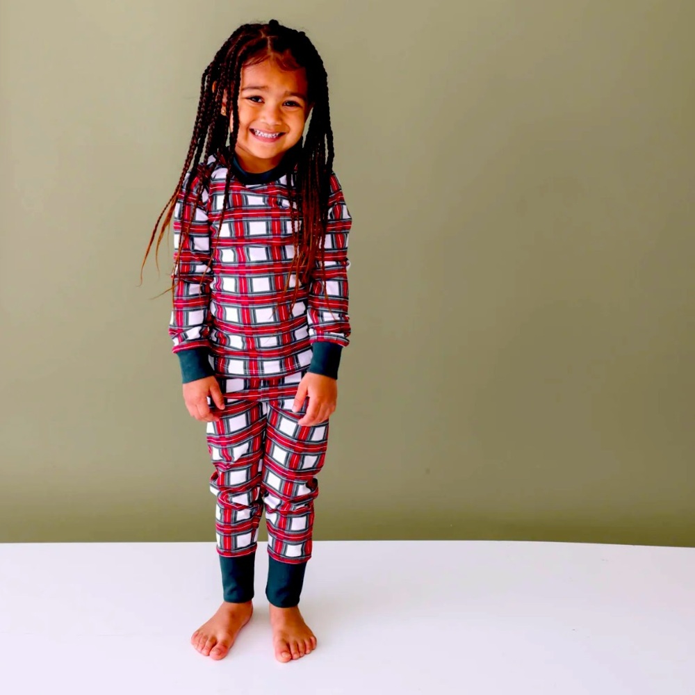 NWT Lola & Taylor - White Tartan Kids Pajama Set
